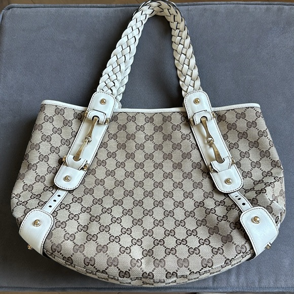 Authentic Gucci Canvas Signature Logo Braided Leather Straps Pelham Shoulder Bag - Picture 2 of 10